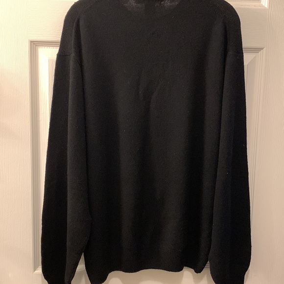 GEOFFREY BEENE BLACK SWEATER:CREW NECK SZ L : 65% CASHMERE 35% WOOL - Picture 4 of 4